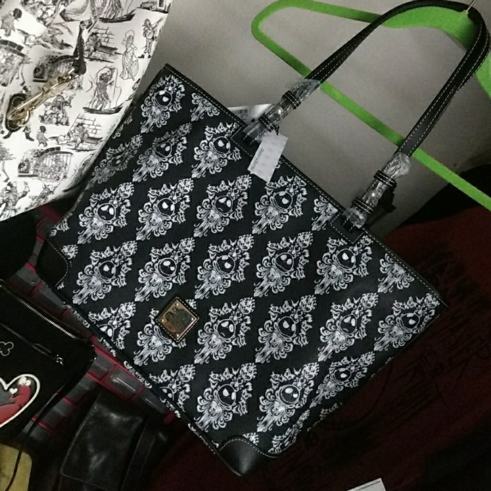 Dooney & Bourke / Disney bag / Skellington...